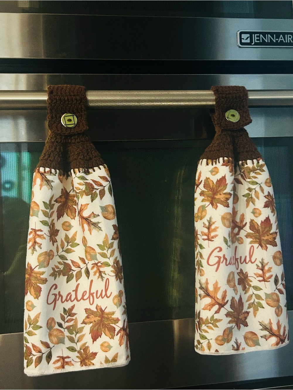 Grateful Fall Leaf Hanging Kitchen Towels - Brown & White